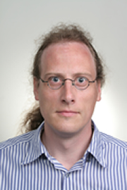 Herr Fabian Thönniges